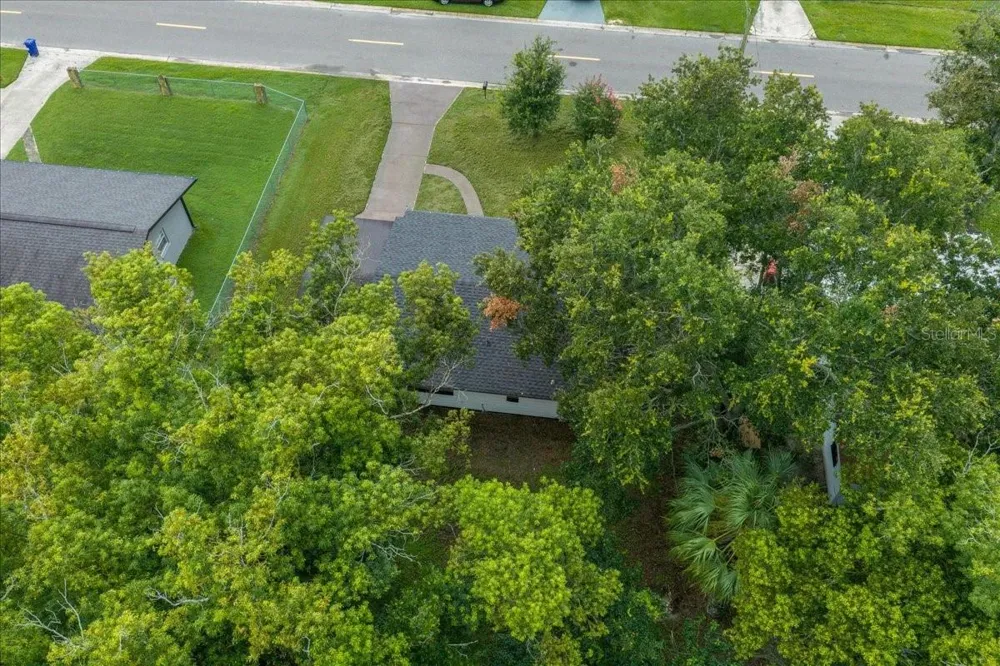 1708 E OHIO STREET Plant City, FL 33563