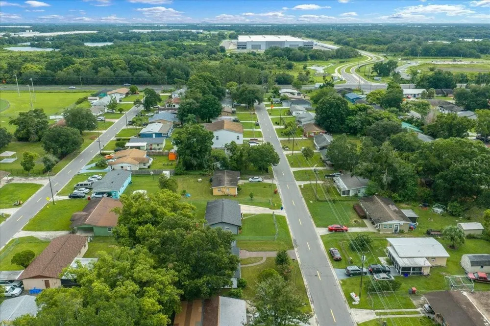 1708 E OHIO STREET Plant City, FL 33563