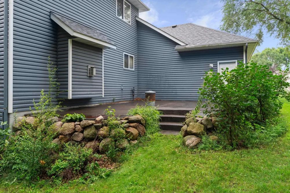 929 4th Avenue E Sartell, MN 56377