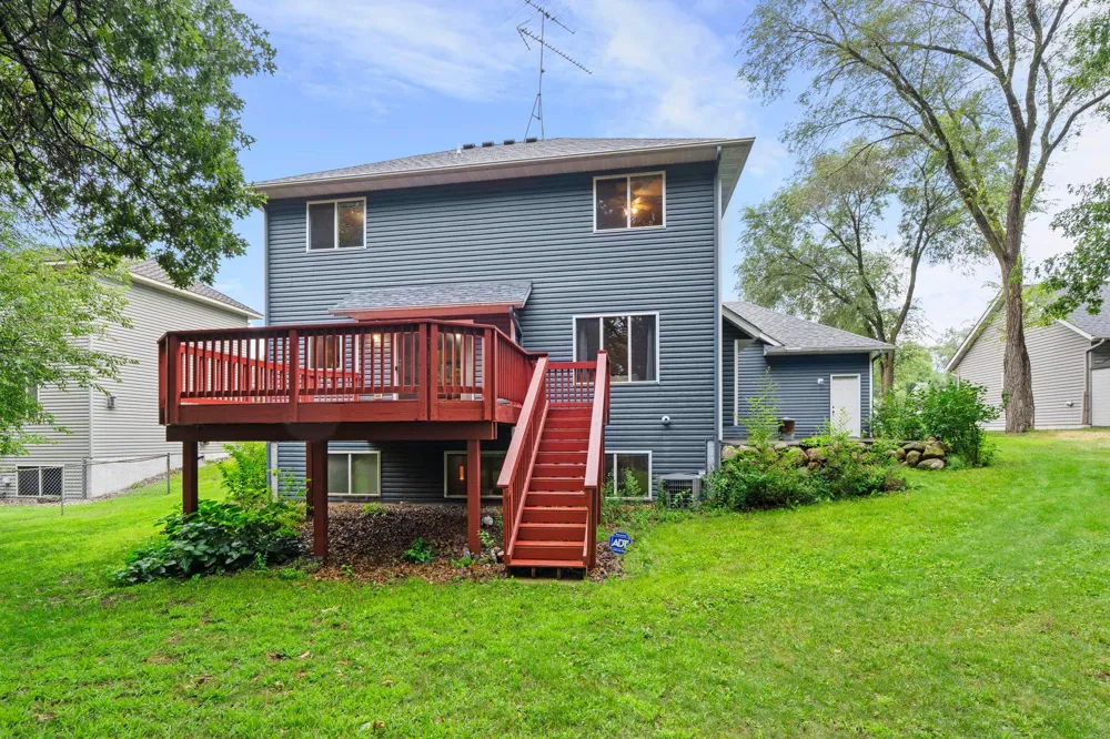 929 4th Avenue E Sartell, MN 56377