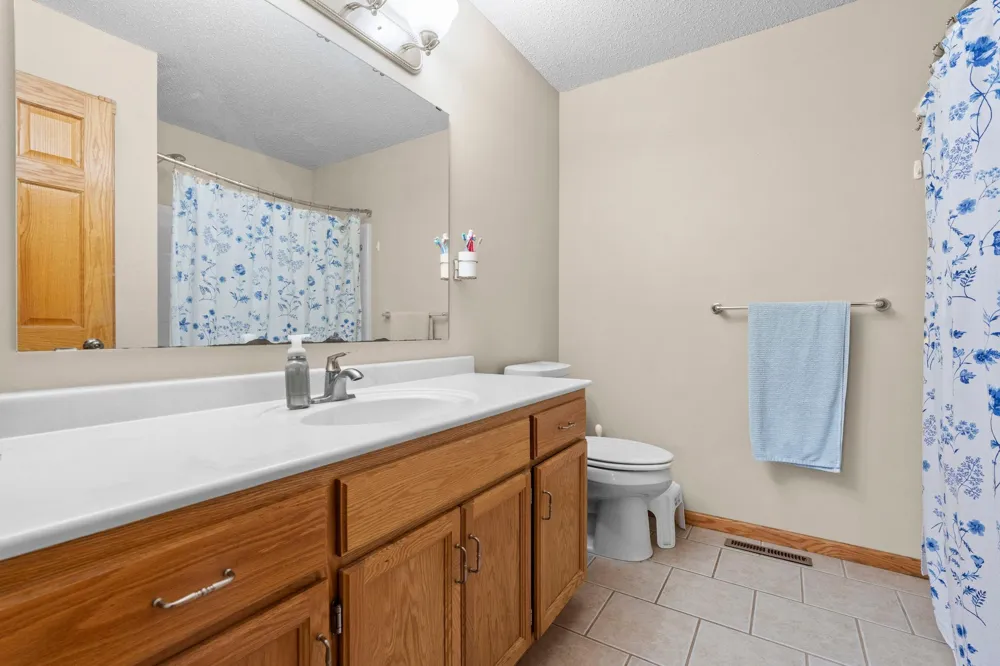 929 4th Avenue E Sartell, MN 56377