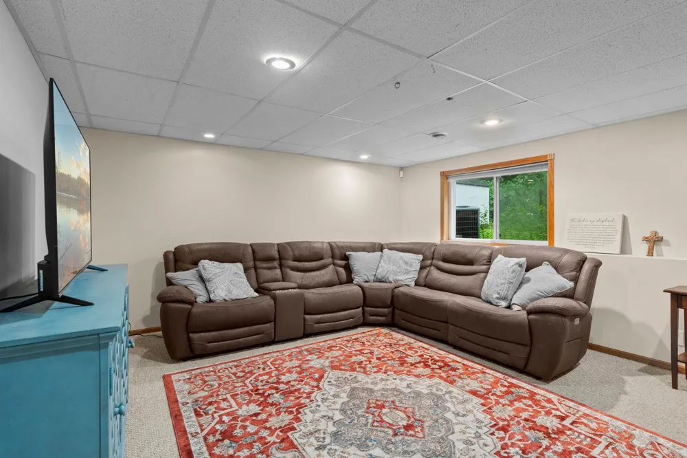 929 4th Avenue E Sartell, MN 56377