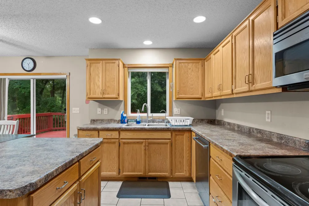 929 4th Avenue E Sartell, MN 56377
