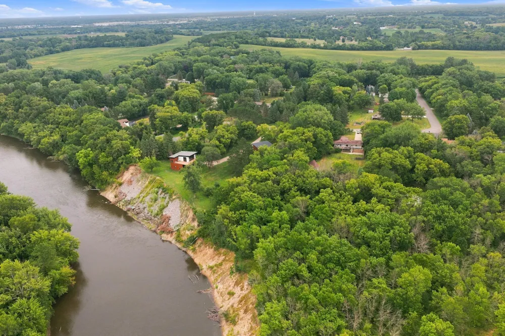 14825 Crow River Drive Rogers, MN 55374