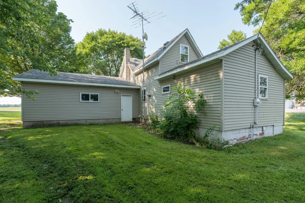 28059 State Highway 22 Gaylord, MN 55334