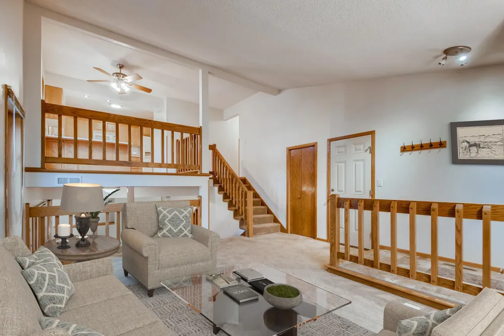 6512 Gray Fox Curve Chanhassen, MN 55317