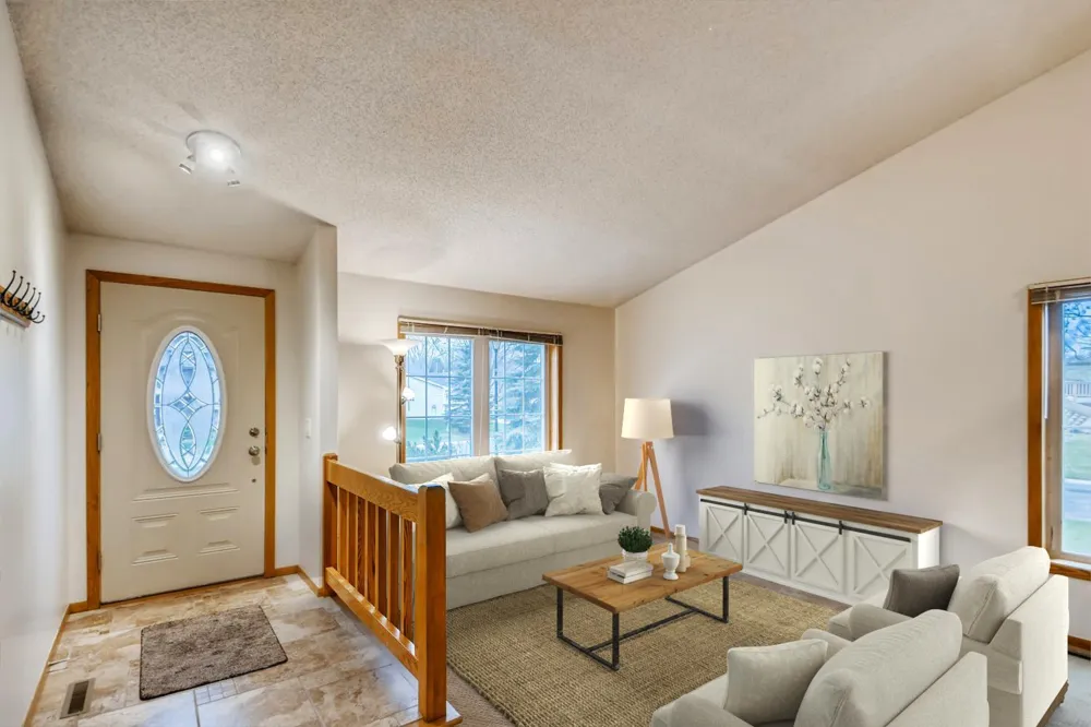 6512 Gray Fox Curve Chanhassen, MN 55317