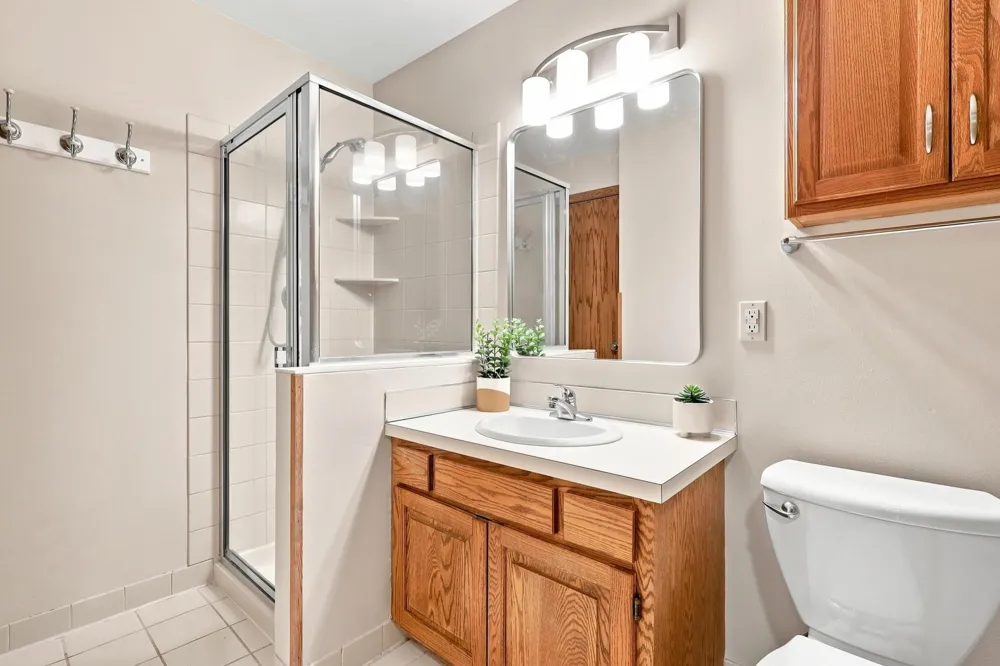 6512 Gray Fox Curve Chanhassen, MN 55317