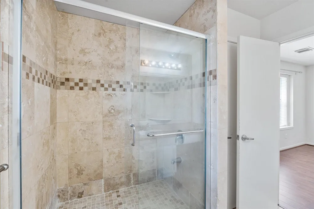 8011 Fisher Glen Lane Houston, TX 77072