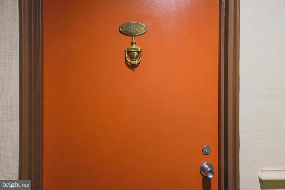 11 SLADE #410 Baltimore, MD 21208