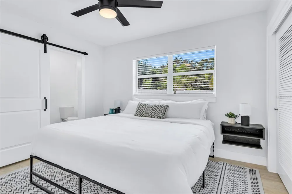 1921 FERN AVENUE Sarasota, FL 34235