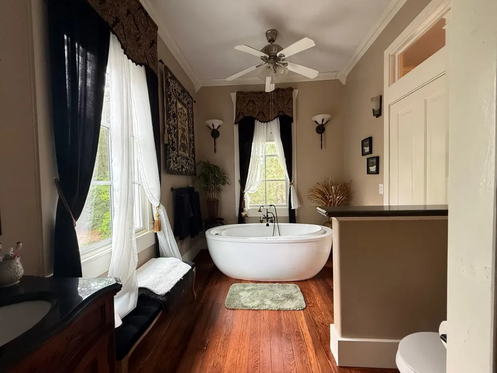 1539 Weishuhn Road New Ulm, TX 78950