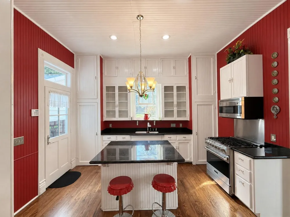 1539 Weishuhn Road New Ulm, TX 78950