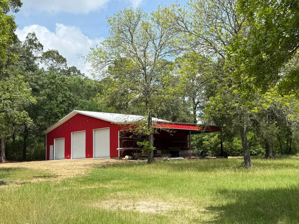 1539 Weishuhn Road New Ulm, TX 78950