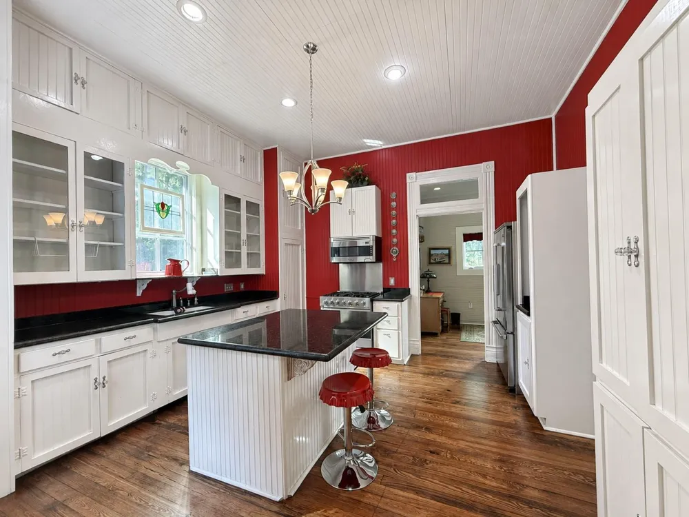 1539 Weishuhn Road New Ulm, TX 78950