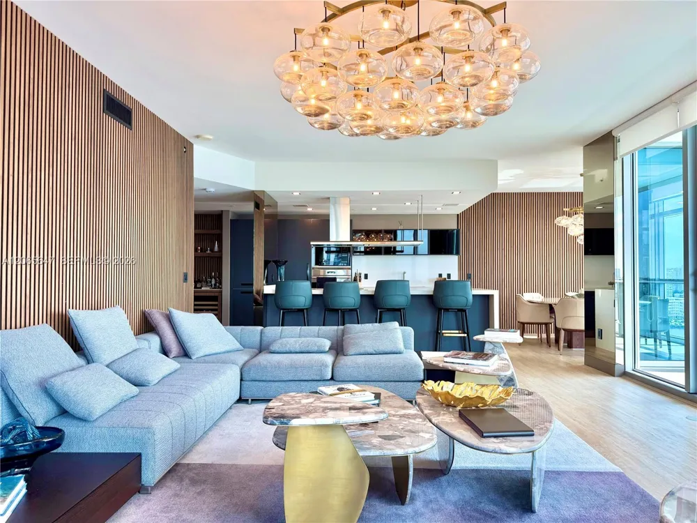 17301 Biscayne Blvd #1409 North Miami Beach, FL 33160