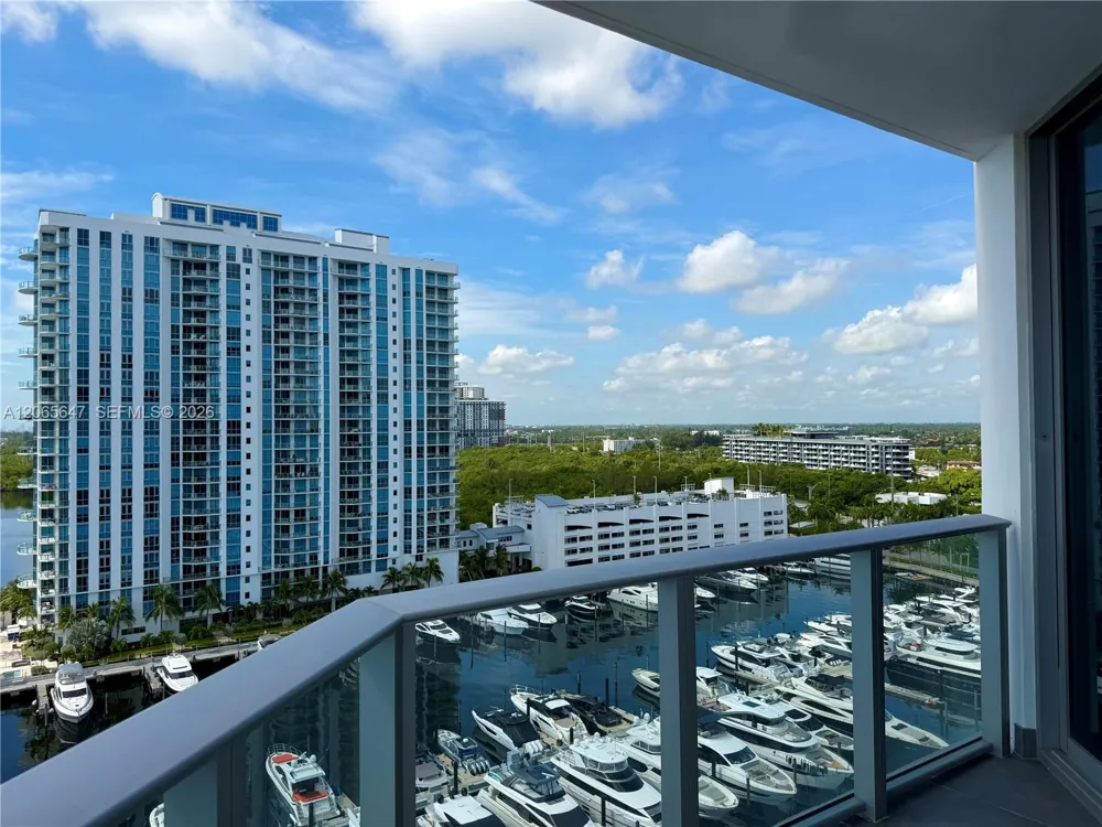 17301 Biscayne Blvd #1409 North Miami Beach, FL 33160