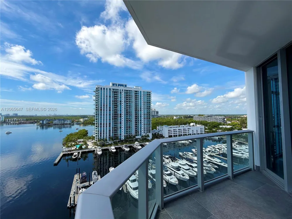 17301 Biscayne Blvd #1409 North Miami Beach, FL 33160