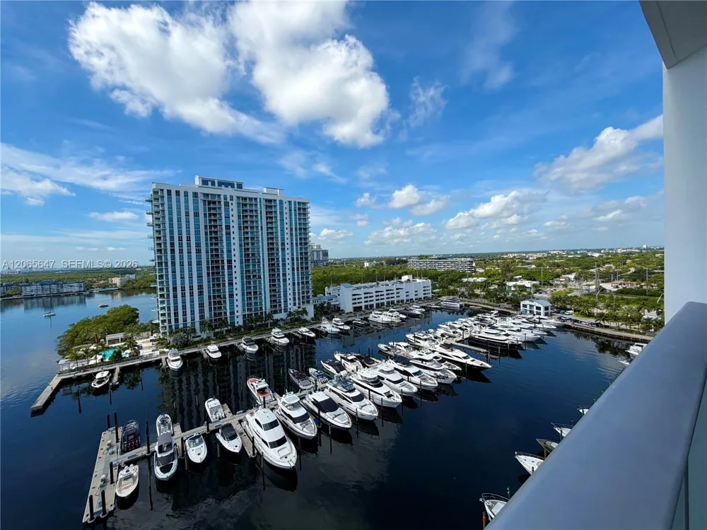 17301 Biscayne Blvd #1409 North Miami Beach, FL 33160