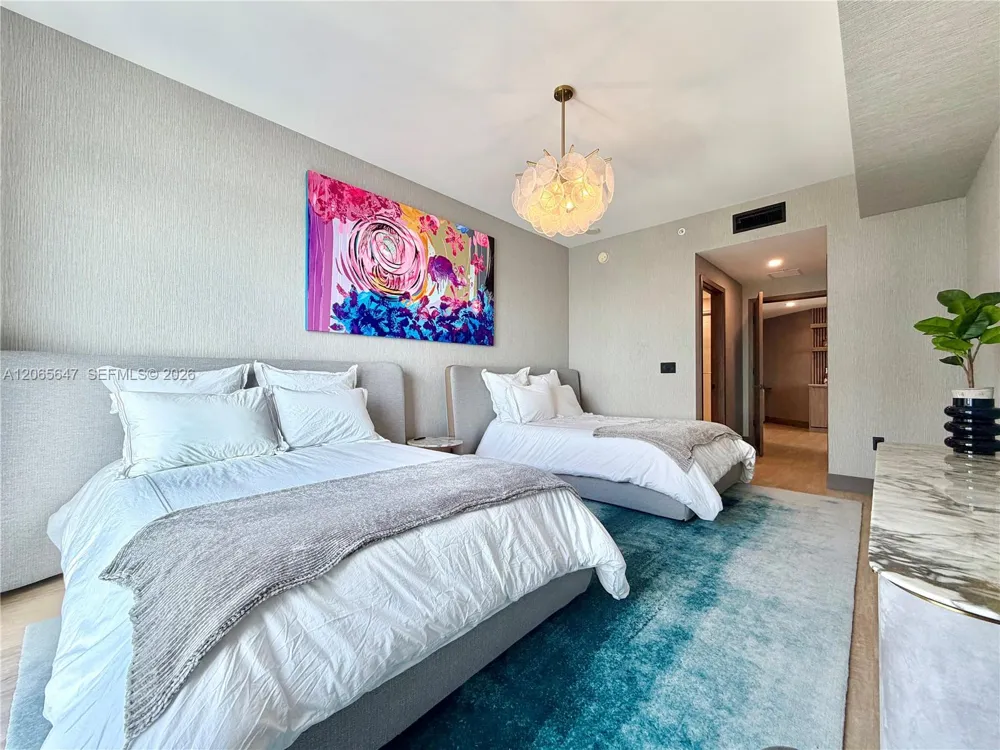 17301 Biscayne Blvd #1409 North Miami Beach, FL 33160