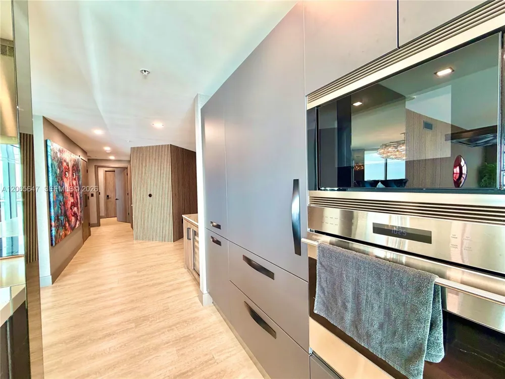 17301 Biscayne Blvd #1409 North Miami Beach, FL 33160