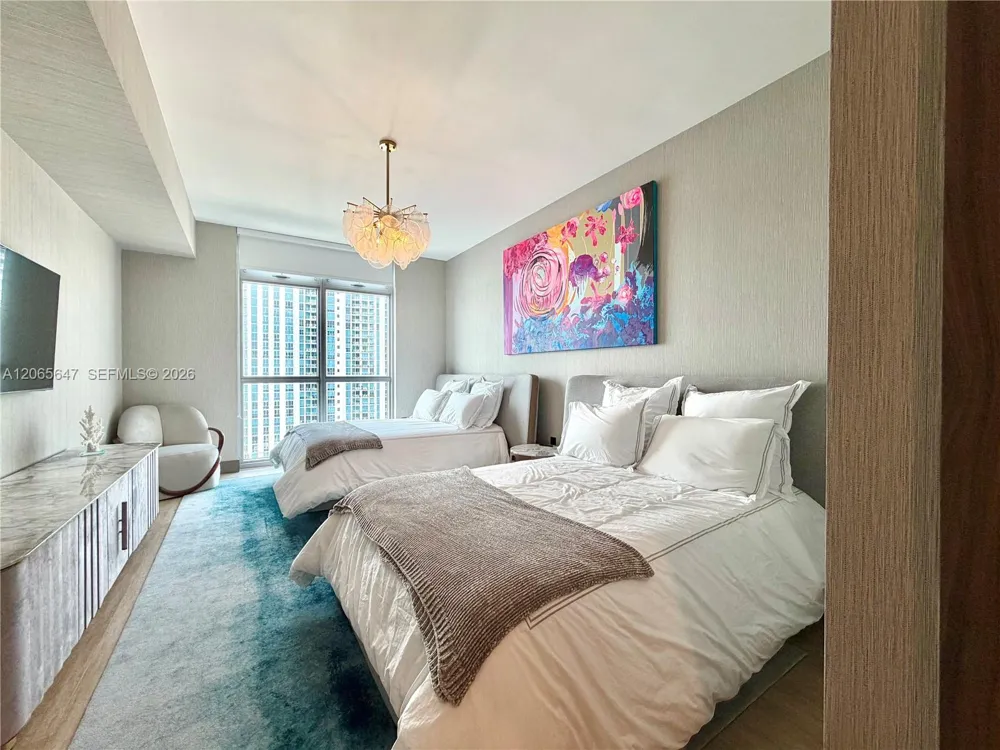 17301 Biscayne Blvd #1409 North Miami Beach, FL 33160