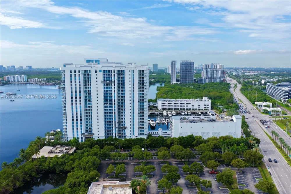 17301 Biscayne Blvd #1409 North Miami Beach, FL 33160