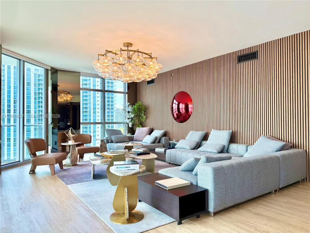 17301 Biscayne Blvd #1409 North Miami Beach, FL 33160