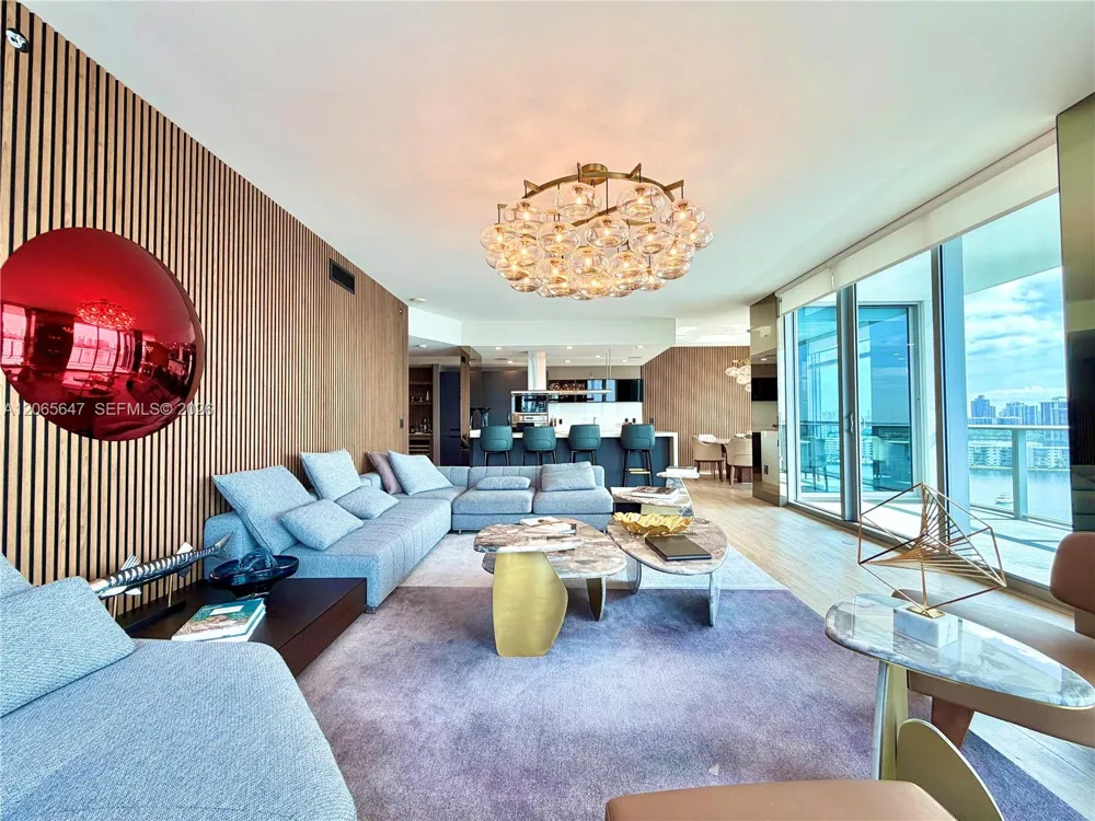 17301 Biscayne Blvd #1409 North Miami Beach, FL 33160
