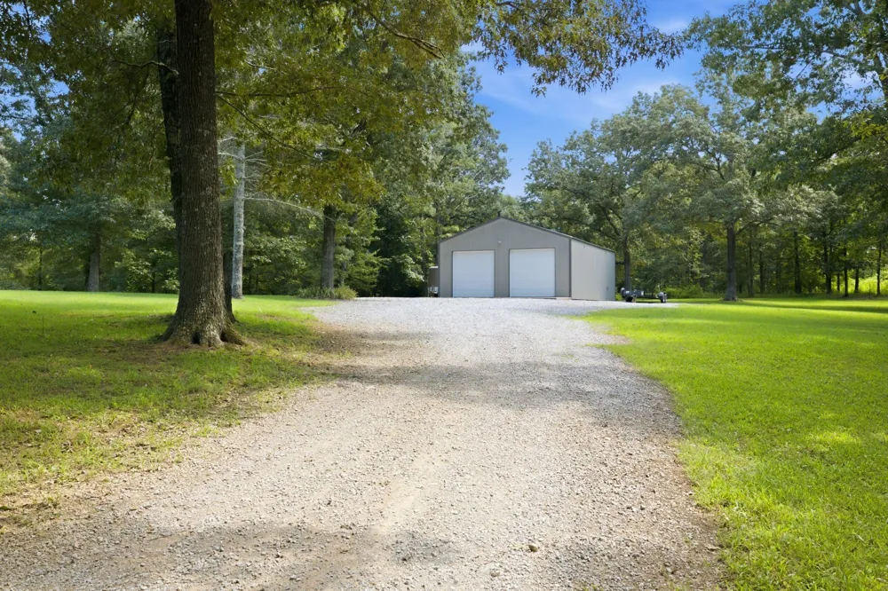 2837 Hopkins Bridge Rd Lewisburg, TN 37091