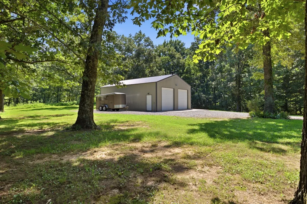 2837 Hopkins Bridge Rd Lewisburg, TN 37091