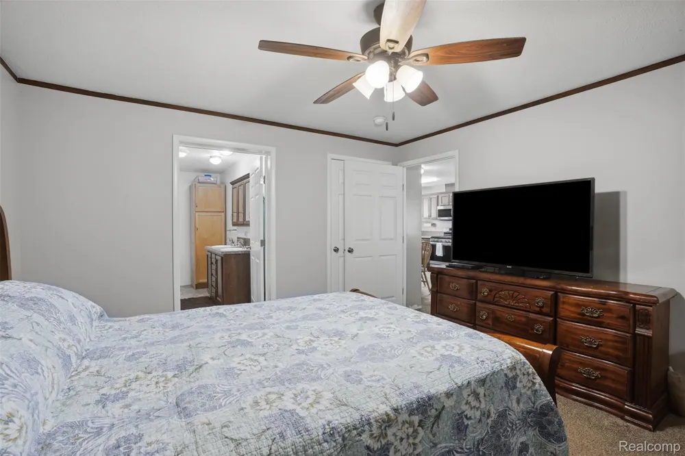 150 Whippoorwill Lane Rochester Hills City, MI 48309
