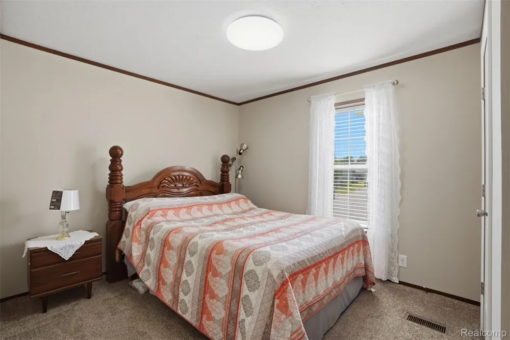 150 Whippoorwill Lane Rochester Hills City, MI 48309