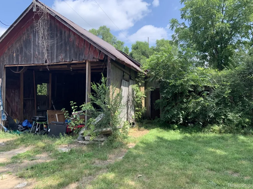 2080 Milford Road Highland Charter Township, MI 48357