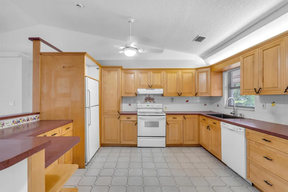 1045 Coral Drive Boynton Beach, FL 33426