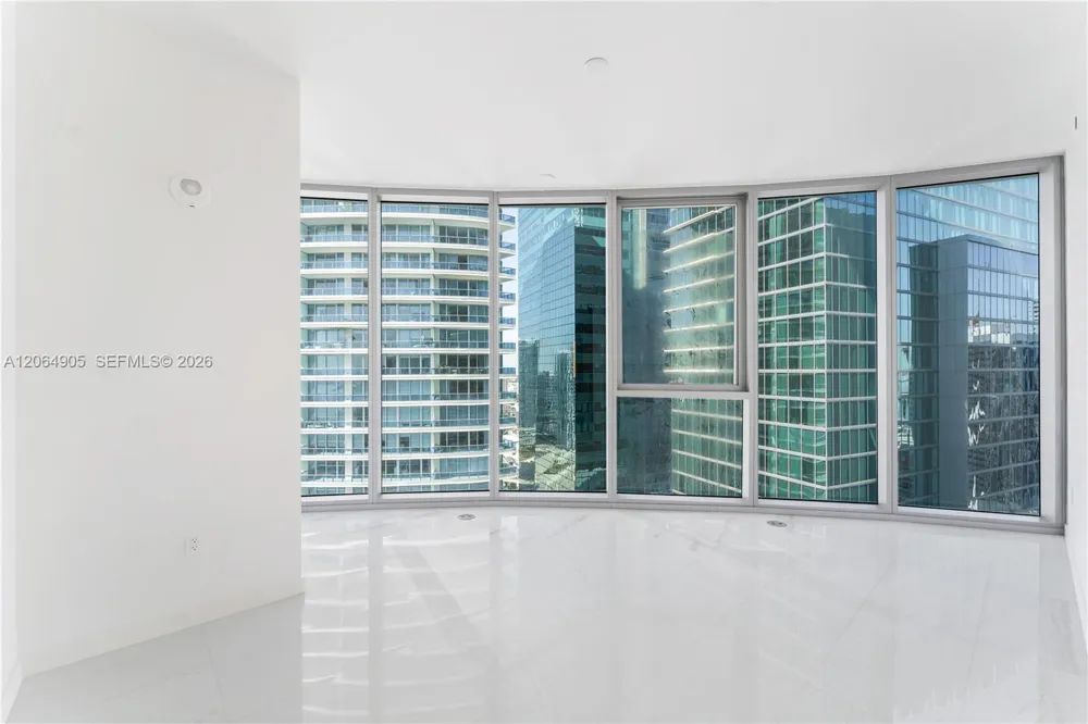 300 Biscayne Blvd Way #3507 Miami, FL 33131