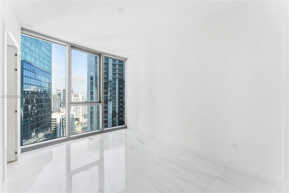 300 Biscayne Blvd Way #3507 Miami, FL 33131