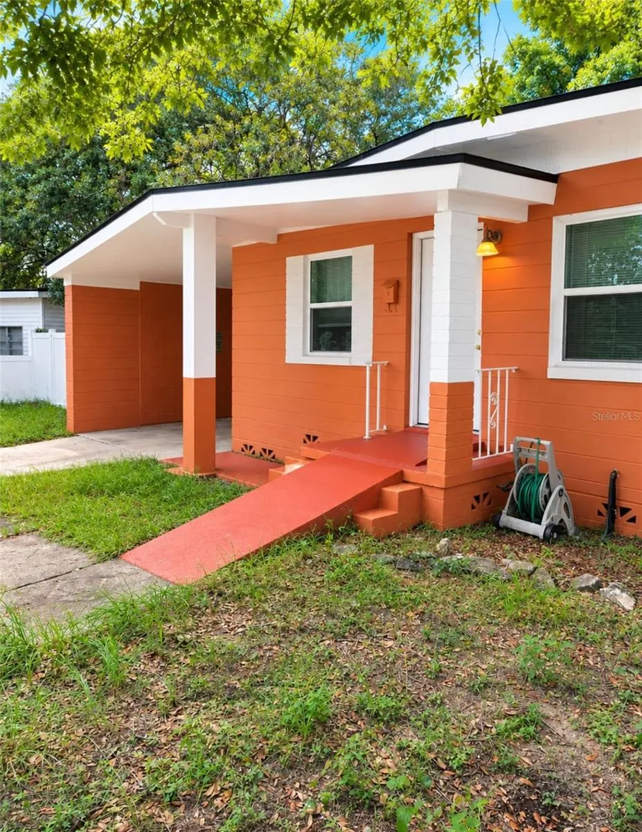 6160 STRAWFLOWER PLACE Jacksonville, FL 32209