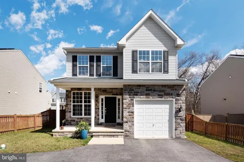 130 PINEVIEW AVENUE