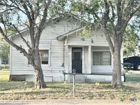 409 W Morris Street