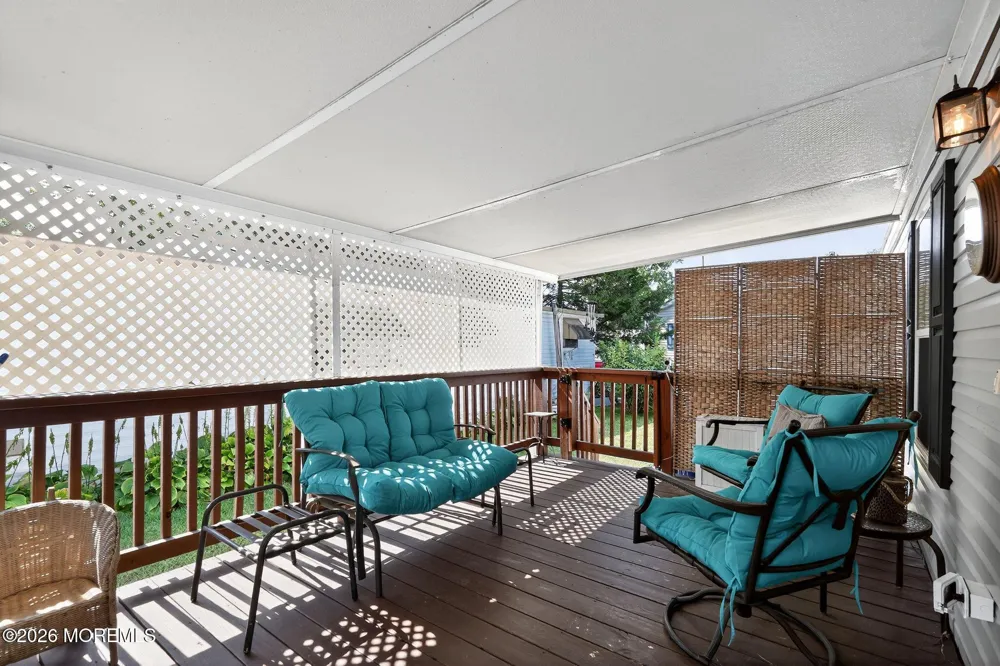 4 South Drive East Windsor, NJ 08520