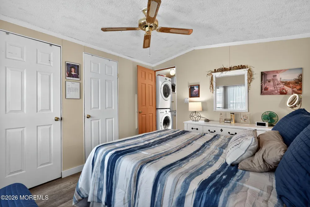 4 South Drive East Windsor, NJ 08520