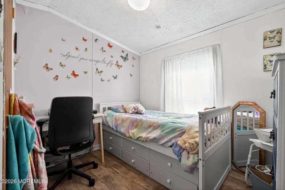 4 South Drive East Windsor, NJ 08520