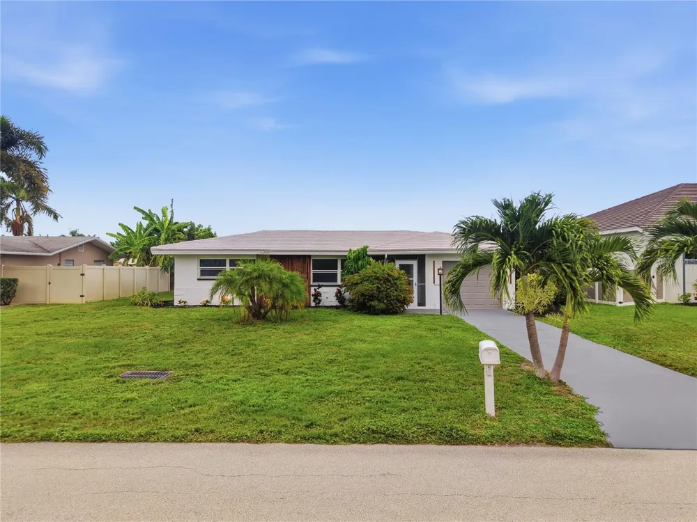 3106 SE 18TH PLACE Cape Coral, FL 33904
