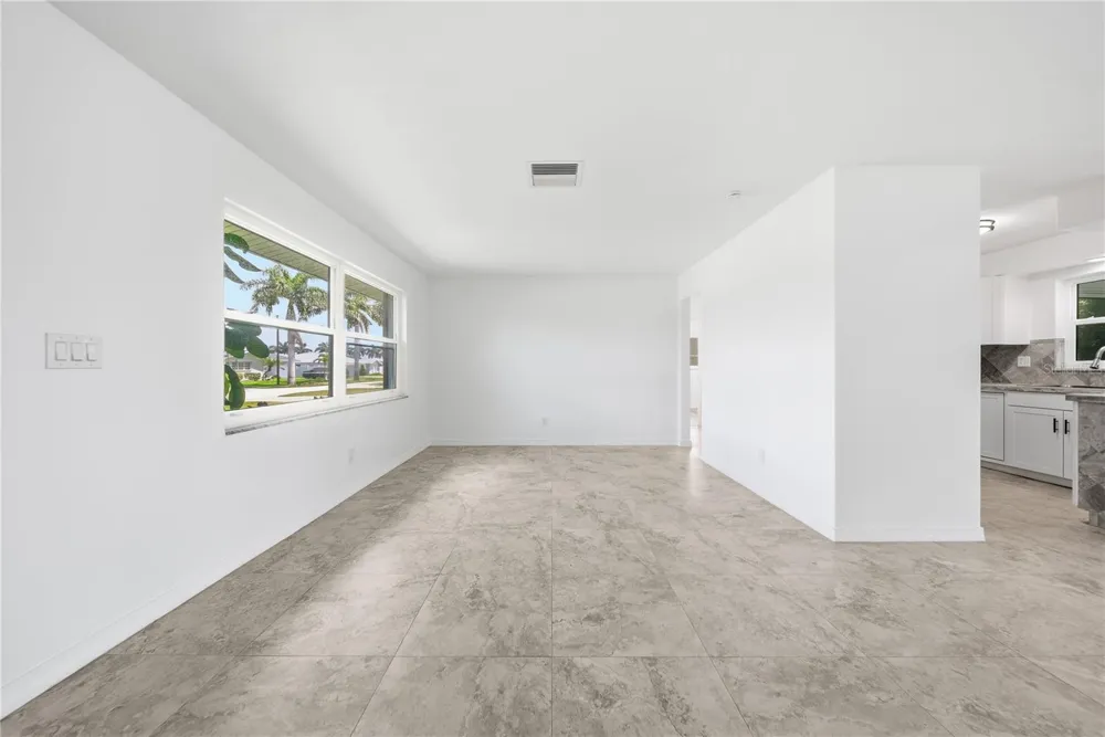 3106 SE 18TH PLACE Cape Coral, FL 33904
