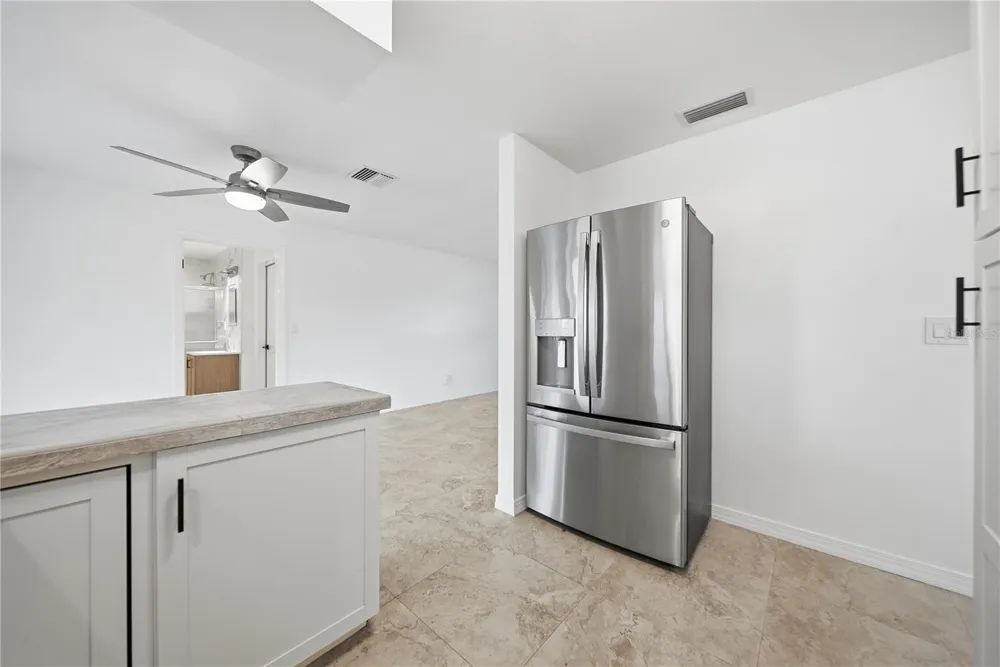 3106 SE 18TH PLACE Cape Coral, FL 33904