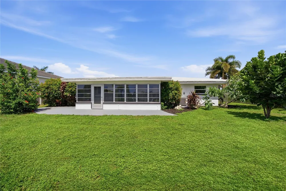 3106 SE 18TH PLACE Cape Coral, FL 33904