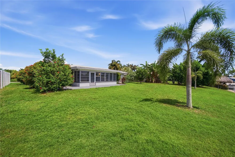 3106 SE 18TH PLACE Cape Coral, FL 33904