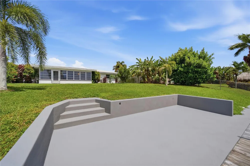 3106 SE 18TH PLACE Cape Coral, FL 33904
