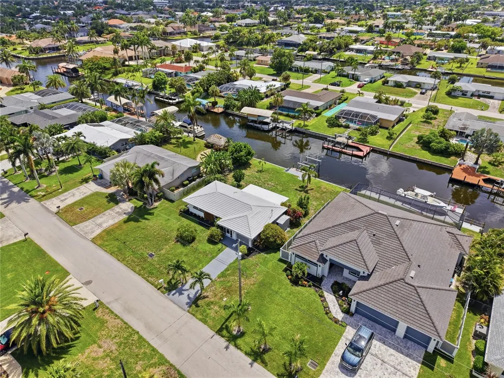 3106 SE 18TH PLACE Cape Coral, FL 33904